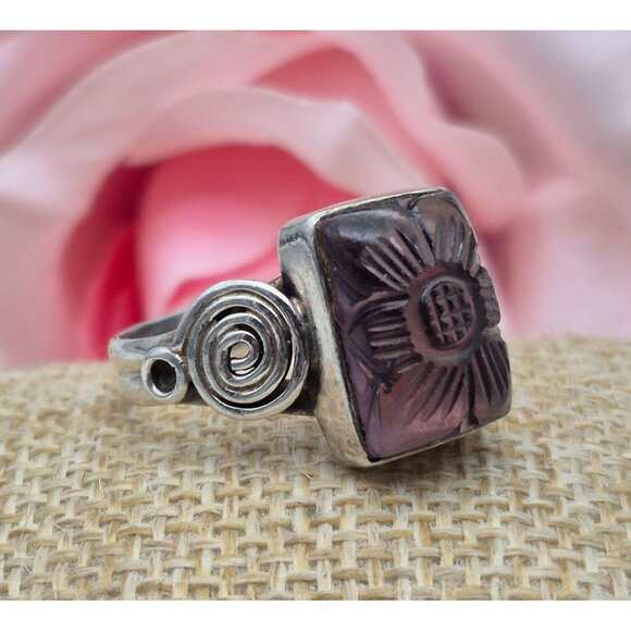 Sterling Silver Swirl Ring Size 8.5 Square Purple Etched Flower Boho Cute - Picture 2 of 9